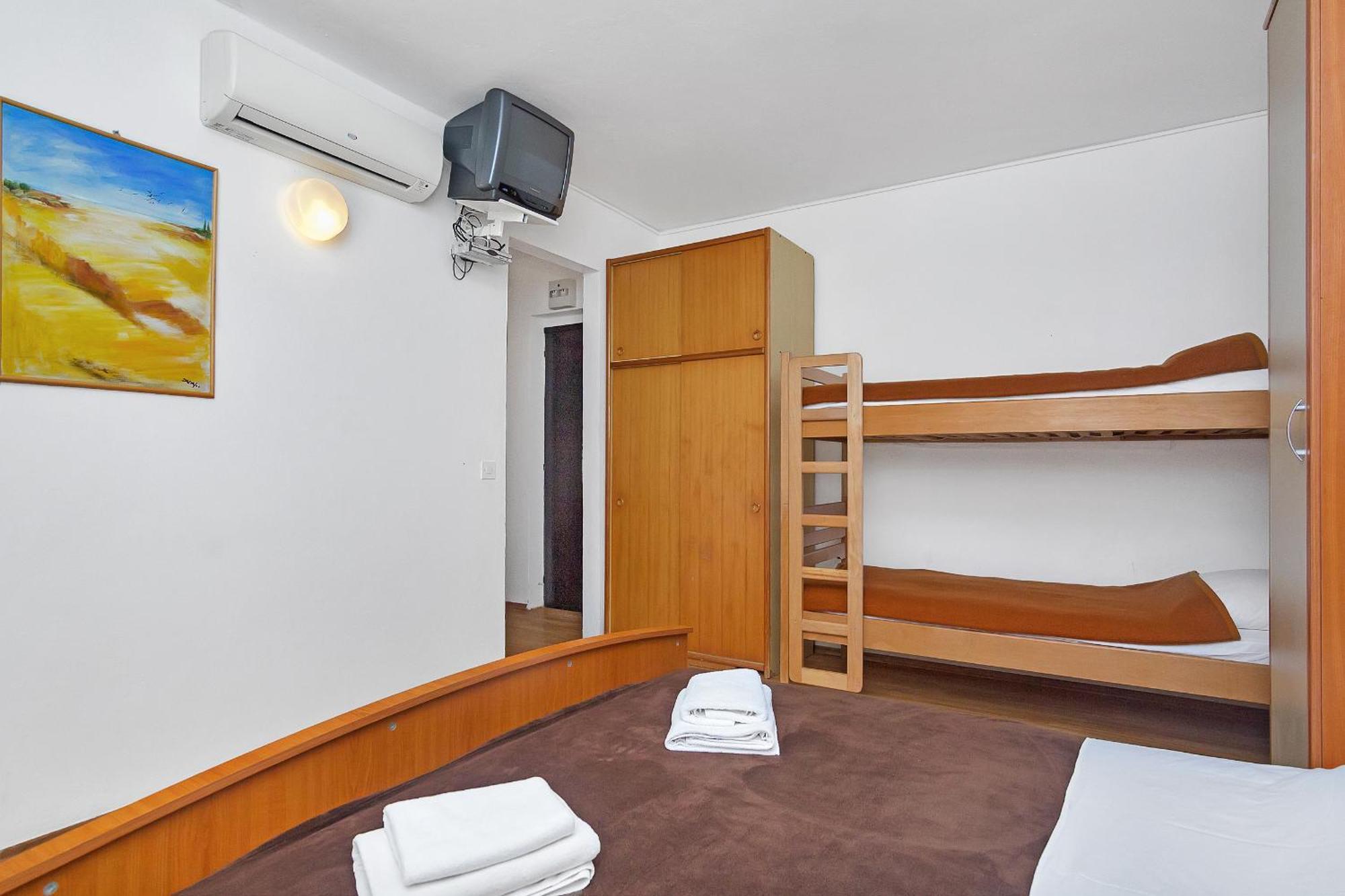 Apartmani Cico Gdinj Exteriér fotografie