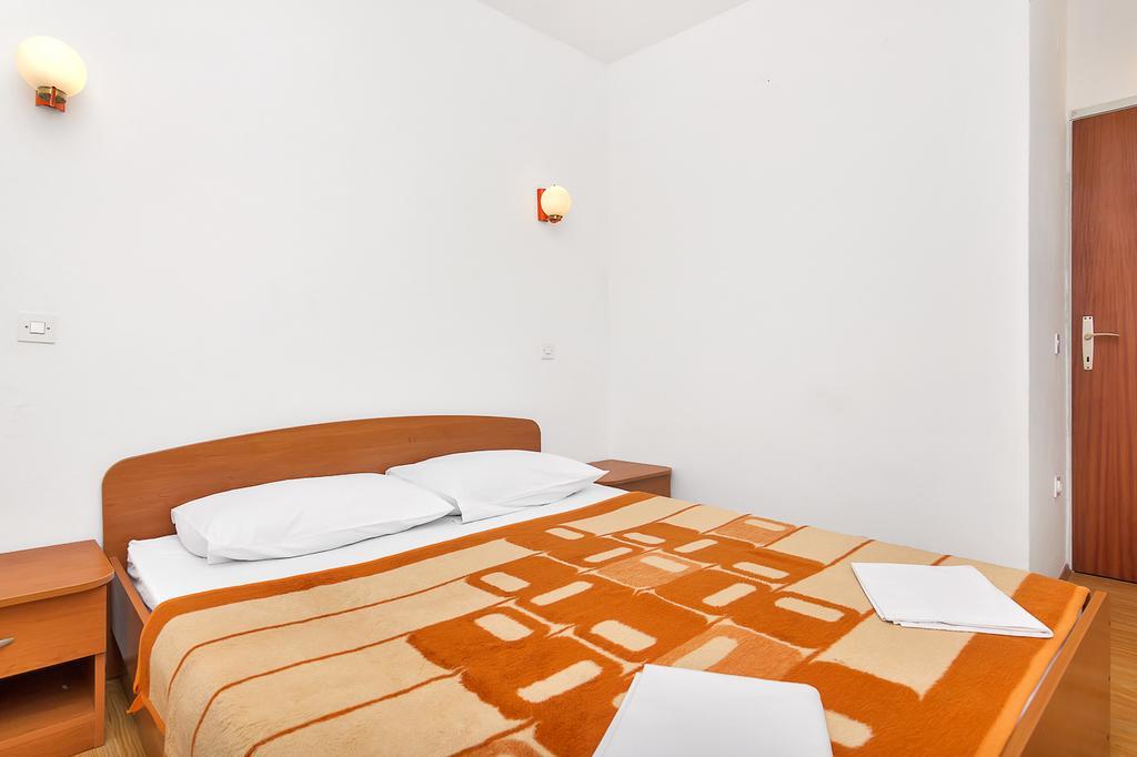 Apartmani Cico Gdinj Exteriér fotografie