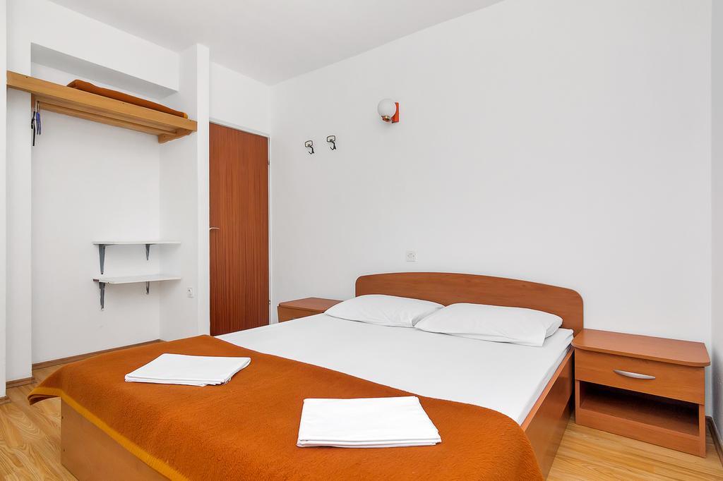 Apartmani Cico Gdinj Exteriér fotografie