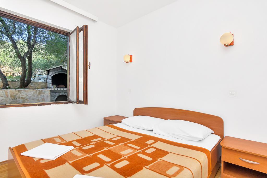 Apartmani Cico Gdinj Exteriér fotografie