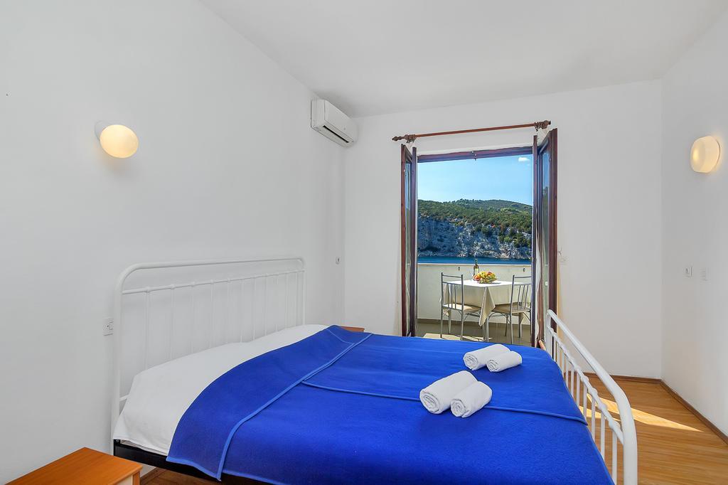Apartmani Cico Gdinj Exteriér fotografie