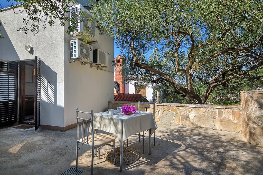 Apartmani Cico Gdinj Exteriér fotografie